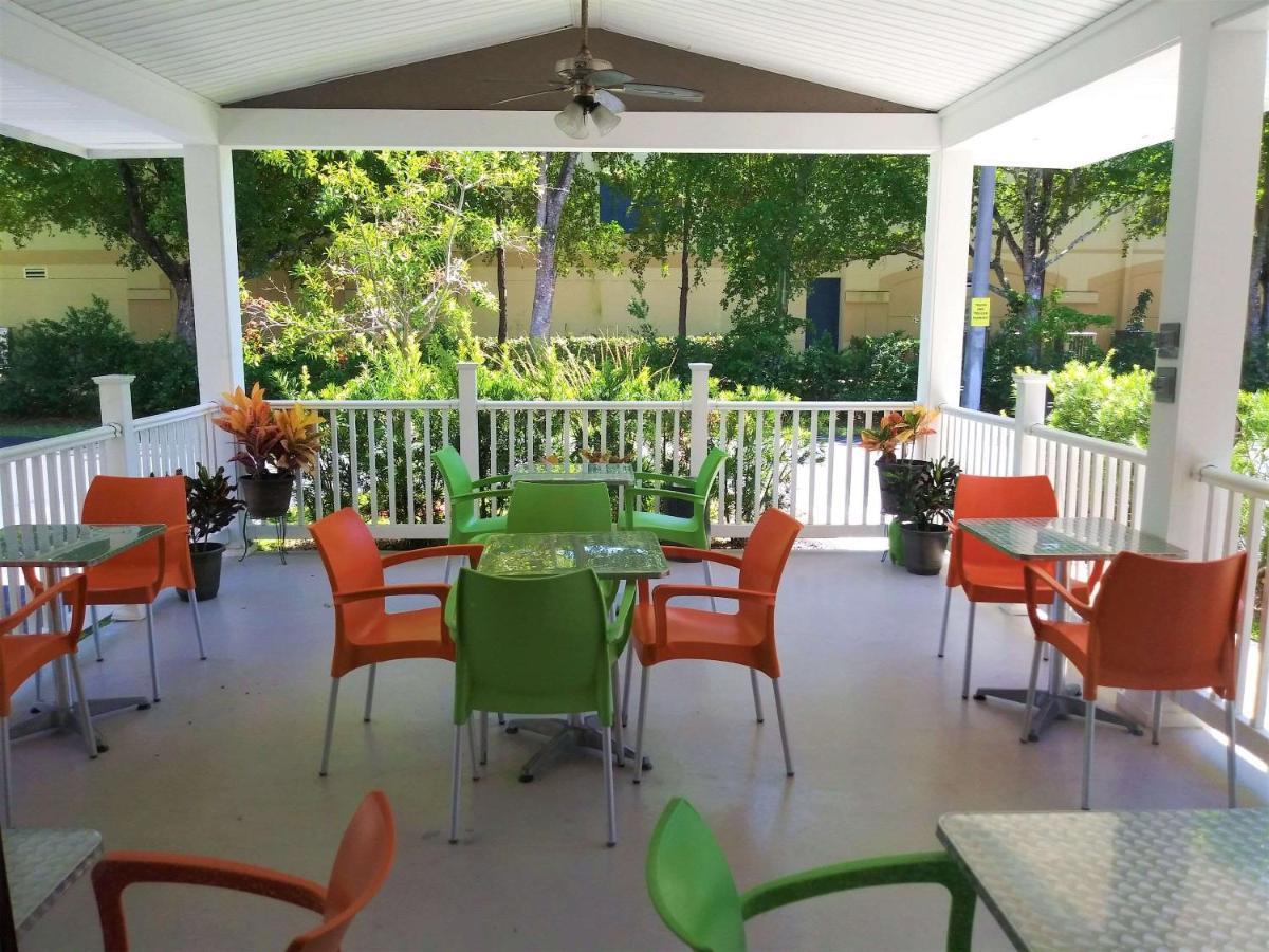 Quality Suites Fort Myers Airport I-75 Exteriér fotografie