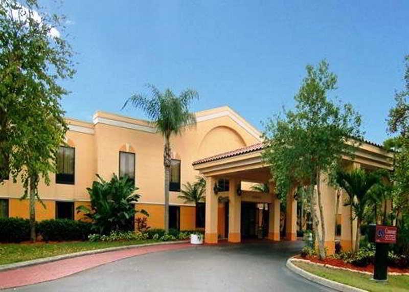Quality Suites Fort Myers Airport I-75 Exteriér fotografie